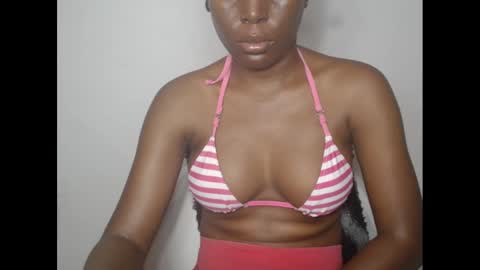 hotjessie0 online show from January 7, 7:10 am