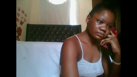 Snapshot of hotjeylee chatting on November 22, 8:02 am LOYCE online show from November 22, 8:02 am