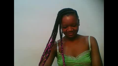 Snapshot of hotjeylee chatting on November 24, 2:00 am LOYCE online show from November 24, 2:00 am