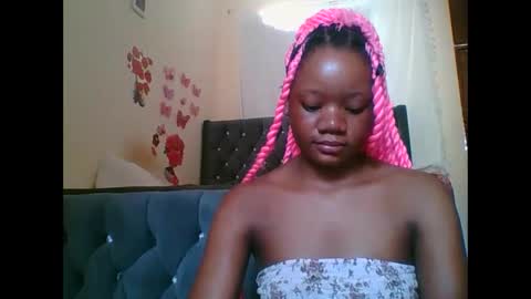 Snapshot of hotjeylee chatting on December 5, 10:35 am LOYCE online show from December 5, 10:35 am