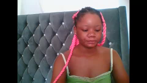 Snapshot of hotjeylee chatting on December 16, 7:13 am LOYCE online show from December 16, 7:13 am