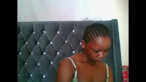 Snapshot of hotjeylee chatting on December 23, 8:01 am LOYCE online show from December 23, 8:01 am