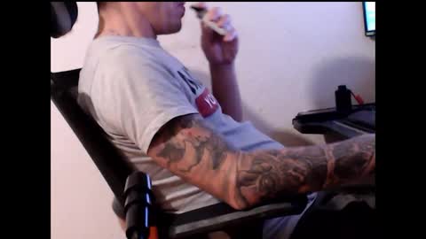 Snapshot of hotkinkytat chatting on December 31, 6:57 pm hotkinkytat online show from December 31, 6:57 pm