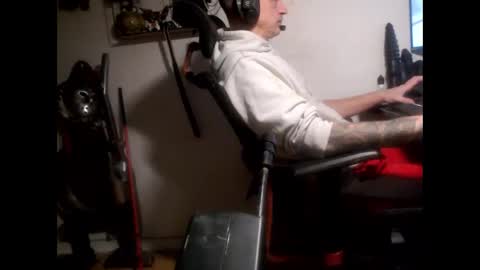 Snapshot of hotkinkytat chatting on January 22, 10:05 pm hotkinkytat online show from January 22, 10:05 pm