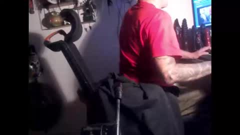 Snapshot of hotkinkytat chatting on October 18, 8:42 pm hotkinkytat online show from October 18, 8:42 pm