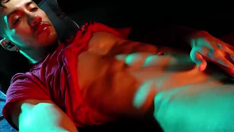 Hotlatinking online show from February 11, 2:35 am