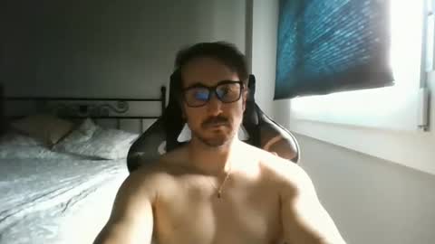 Snapshot of hotman_40_ chatting on June 6, 9:03 am hotman_40_ online show from June 6, 9:03 am