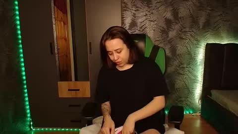Snapshot of hotmariella chatting on February 22, 3:01 am hotmariella online show from February 22, 3:01 am