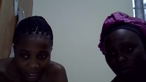 Snapshot of hotmary64 chatting on December 1, 11:37 am hotmary64 online show from December 1, 11:37 am