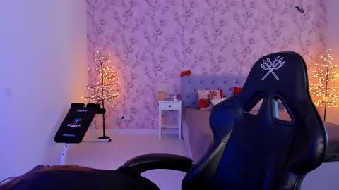 hotmolly_ online show from March 12, 10:54 am