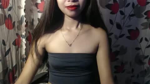 hotmom_gia online show from December 20, 11:45 pm