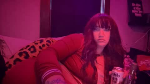 Snapshot of hotmommy1551 chatting on March 4, 2:45 pm Hannah Montana online show from March 4, 2:45 pm