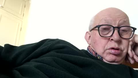 Snapshot of hotmuff99 chatting on January 7, 12:52 pm hotmuff99 online show from January 7, 12:52 pm