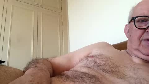 Snapshot of hotmuff99 chatting on January 11, 8:54 am hotmuff99 online show from January 11, 8:54 am