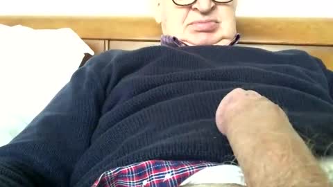 Snapshot of hotmuff99 chatting on February 13, 3:46 pm hotmuff99 online show from February 13, 3:46 pm