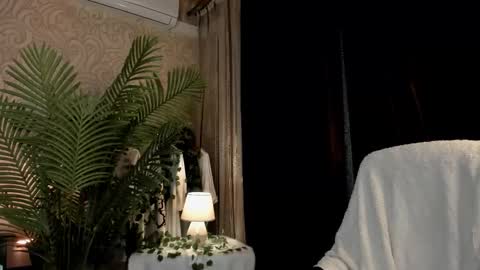 Snapshot of hotmuse1 chatting on November 3, 1:01 pm hotmuse1 online show from November 3, 1:01 pm