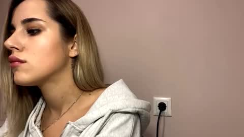 hotmusex online show from October 20, 9:43 am