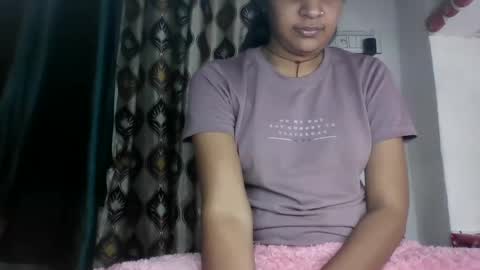 lola online show from January 9, 12:30 pm