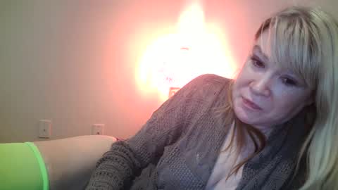 hotpepperose online show from March 6, 5:00 pm