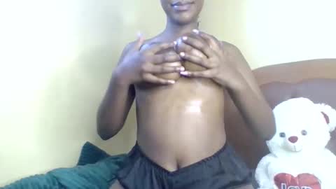 Snapshot of hotpussy712899 chatting on May 18, 1:28 pm hotpussy online show from May 18, 1:28 pm