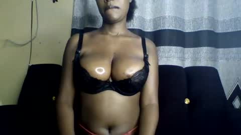 Snapshot of hotpussy712899 chatting on July 11, 10:29 am hotpussy online show from July 11, 10:29 am