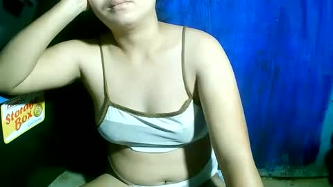 hotpussy_lipsxx69 online show from March 22, 2:20 pm