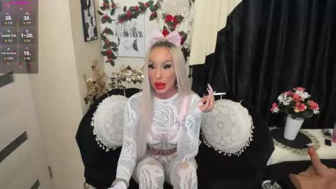 Snapshot of hotred69xxx chatting on October 18, 4:19 pm Delya- online show from October 18, 4:19 pm