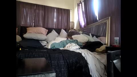 hotrox6942 online show from February 25, 7:12 pm