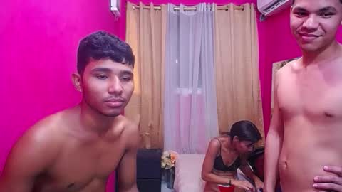 Snapshot of hotsex_couple_ chatting on March 21, 6:55 pm emma and alex we like suck deep and fuck hard we like shows fetish and 69 double penetration online show from March 21, 6:55 pm