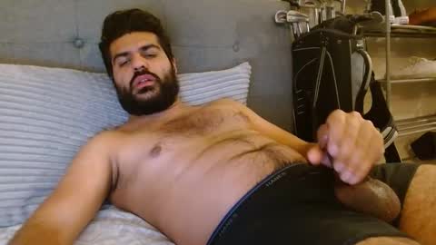 Snapshot of hotsexdude69 chatting on February 18, 6:15 am hotsexdude69 online show from February 18, 6:15 am