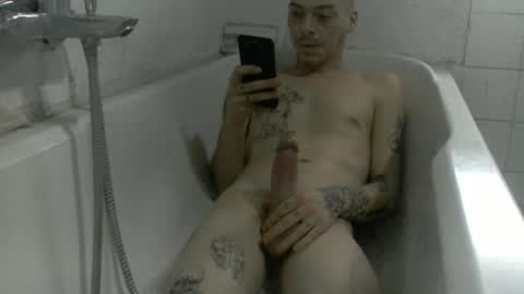 Snapshot of hotshot0509 chatting on December 27, 8:24 am big dick online show from December 27, 8:24 am