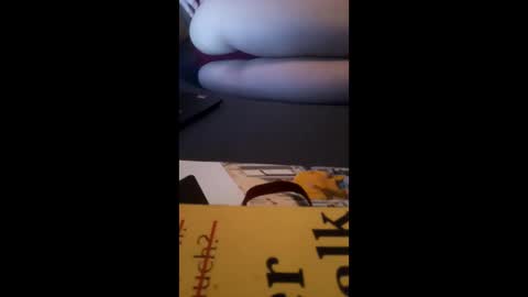 Snapshot of hotsissy18y chatting on April 4, 3:42 pm hotsissy18y online show from April 4, 3:42 pm