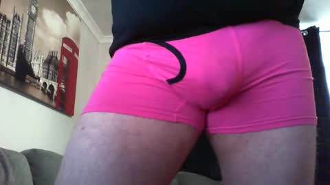 Snapshot of hotstrip22 chatting on October 12, 9:41 am Mark online show from October 12, 9:41 am