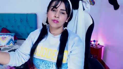 hotsweet 69 online show from March 13, 5:25 am