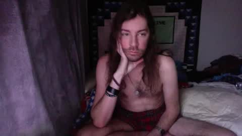 hott25guy online show from December 12, 9:48 pm