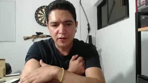 Snapshot of hott_mexican chatting on October 21, 2:12 am YAYO online show from October 21, 2:12 am