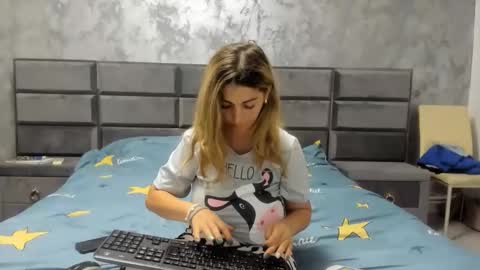 hottalicia2 online show from October 23, 9:24 pm