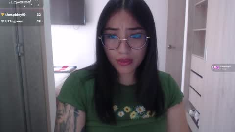 Snapshot of hottbee1 chatting on February 12, 5:48 pm AMY online show from February 12, 5:48 pm
