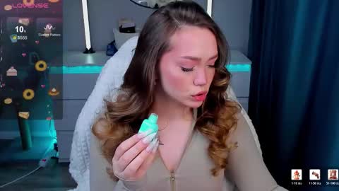 hello Im Eva online show from February 2, 11:42 am