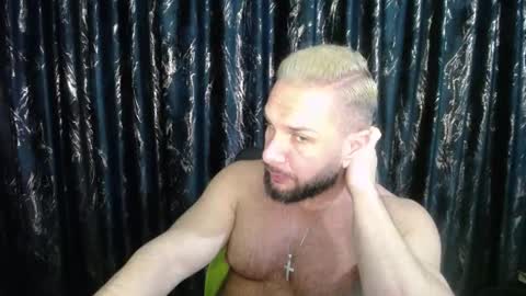 Snapshot of hotterlrg chatting on February 28, 3:26 am hotterlrg online show from February 28, 3:26 am