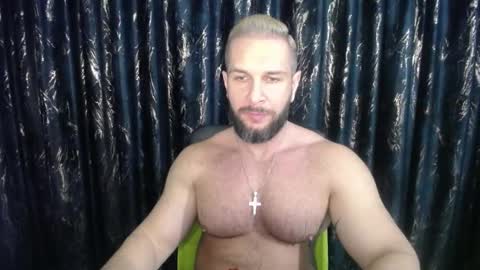 Snapshot of hotterlrg chatting on March 2, 10:59 pm hotterlrg online show from March 2, 10:59 pm