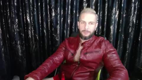 Snapshot of hotterlrg chatting on March 3, 2:04 am hotterlrg online show from March 3, 2:04 am
