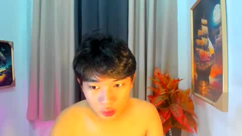 Snapshot of hottestloues chatting on March 15, 1:11 am hottestloues online show from March 15, 1:11 am