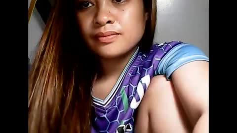Snapshot of hottie_asianbabe chatting on January 5, 11:44 pm Leen online show from January 5, 11:44 pm