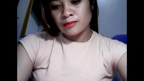 Snapshot of hottie_asianbabe chatting on January 16, 1:04 pm Leen online show from January 16, 1:04 pm