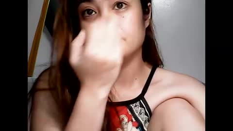 Snapshot of hottie_asianbabe chatting on January 18, 11:22 pm Leen online show from January 18, 11:22 pm