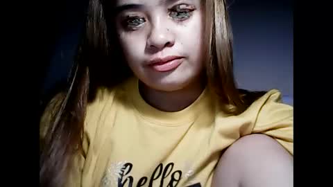 Snapshot of hottie_asianbabe chatting on January 22, 12:06 am Leen online show from January 22, 12:06 am