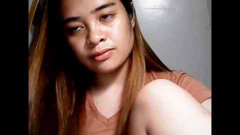 Snapshot of hottie_asianbabe chatting on February 13, 12:13 am Leen online show from February 13, 12:13 am