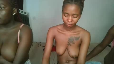 hottie_mistie online show from April 24, 12:40 pm