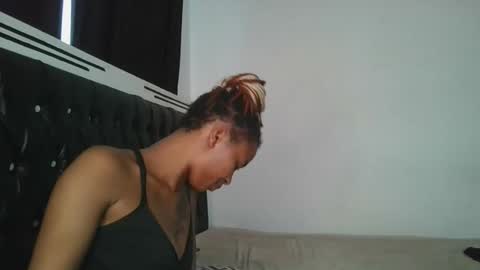 hottie_mistie online show from May 21, 7:04 am